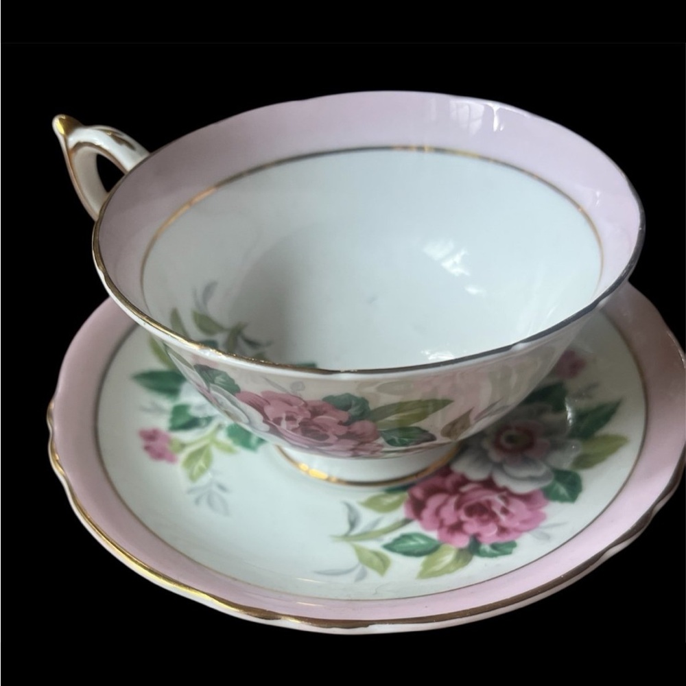 PARAGON by appointment Pink and Gold Floral Teacup and Saucer Set